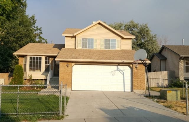 7879 S PALLADIUM DR W - 7879 Palladium Drive, West Jordan, UT 84088