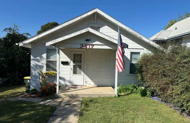 $950 - 2 Bed 1 Bath Home photos photos