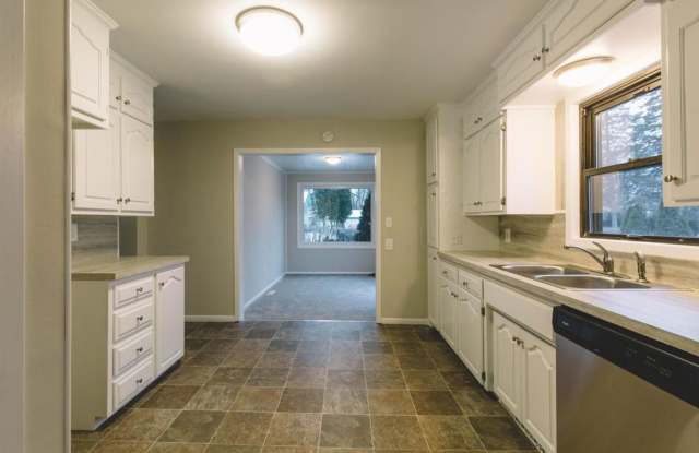 3 Bed | 2 bath House in White Bear Lake photos photos