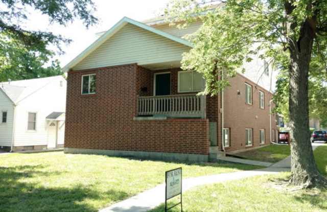 4 Bed 2 Bath Centrally Located - Pre Leasing for the 2026/2027 School Year! photos photos