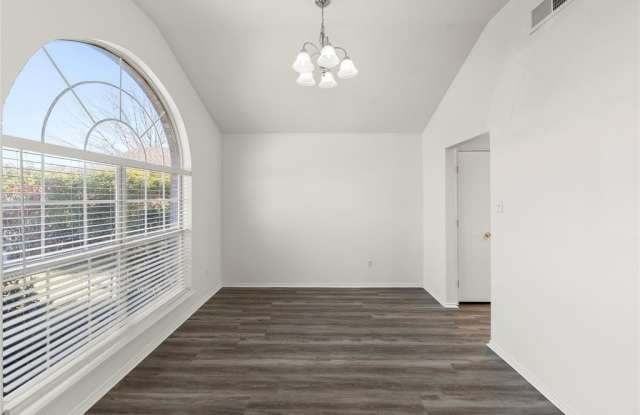 3709 Martha Lane Gallery 4