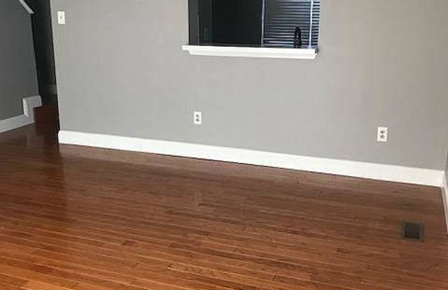 15405 Norwalk Ct Gallery 3
