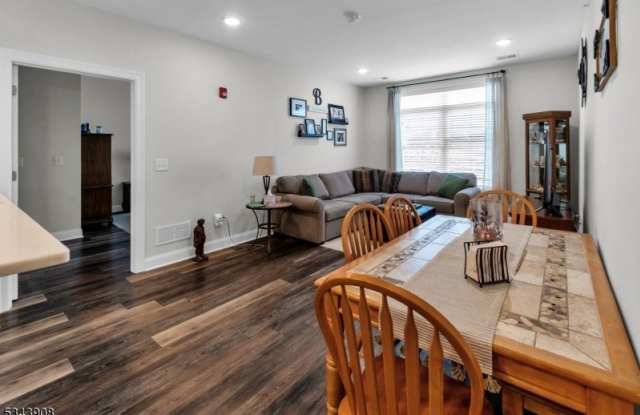 310 Centennial Ave photos photos