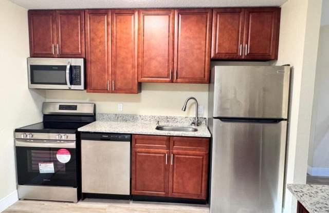 4875 Orlando Avenue photos photos
