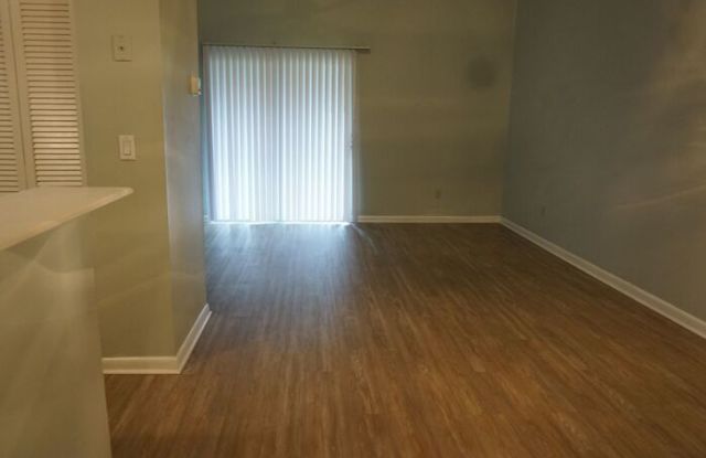 5492 Pinehaven Court Gallery 2