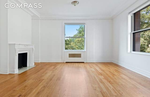 258 Riverside Drive Gallery 4