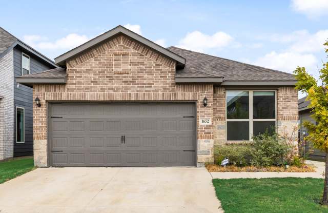 1652 Edgeway Drive Gallery 1