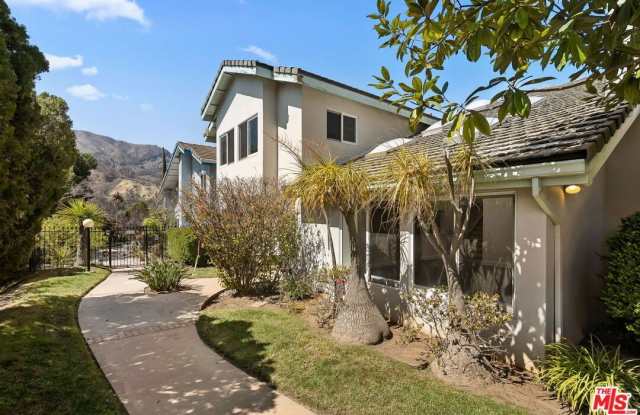 1411 Avenida De Cortez photos photos