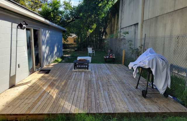 North Tampa 3Br/2Ba with 1-car garage Gallery 4