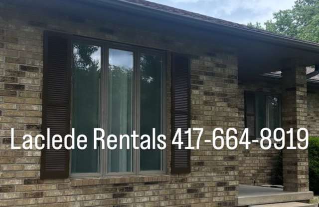 3 BEDROOM 2 BATHROOM HOUSE WITH 2 CAR GARAGE Gallery 3