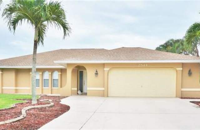 2844 SW 36th TER - 2844 Southwest 36th Terrace, Cape Coral, FL 33914