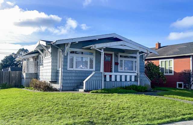 Available TBD January - Charming Craftsman home with a fenced yard, garage  basement! - 2634 G Street, Eureka, CA 95501