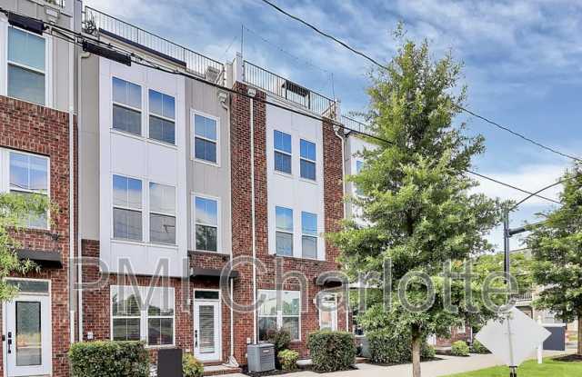 228 Parkwood Ave photos photos