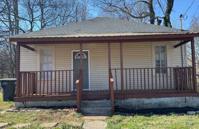 Two Bedroom, 1 Bath House in Columbia! Apply-your application fee will be credited to your first month’s rent upon approval. photos photos