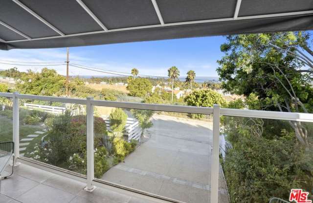 6363 Zumirez Dr Gallery 3