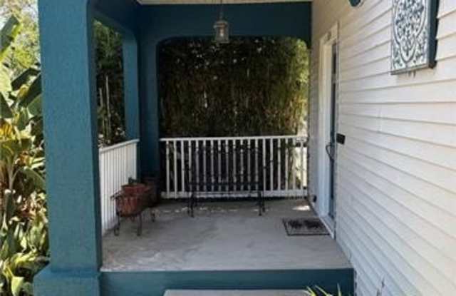 524 JEFFERSON Street Gallery 1