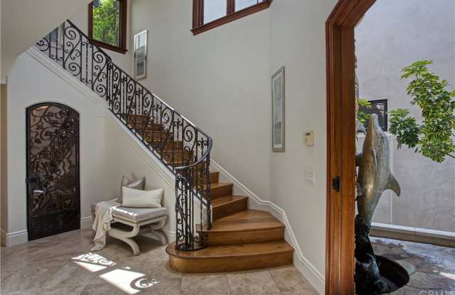 222 Goldenrod Avenue Gallery 4