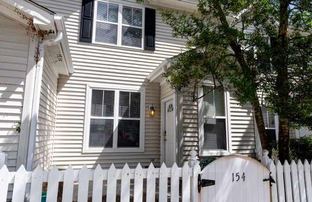 5813 Wrightsville Avenue Gallery 1