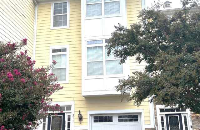 211 MONROE POINT Drive Gallery 1