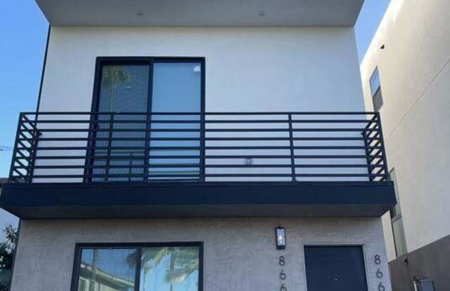 8662 Cadillac Avenue photos photos