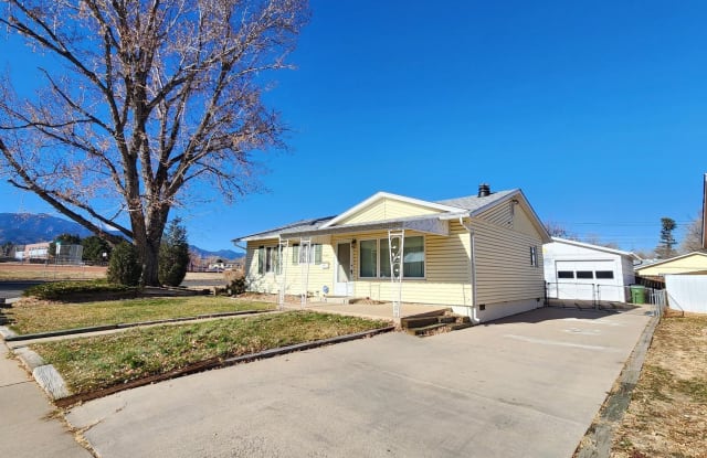 1128 Rockwood Avenue - 1128 Rockwood Avenue, Colorado Springs, CO 80905