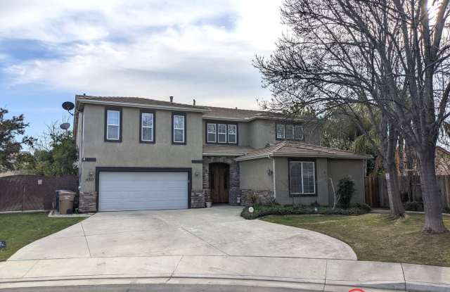 Incredible 5BD/3BA Home in Bakersfield's Desirable 93312 — Pool Service, Landscaping, Pest Control & Fully Loaded! photos photos