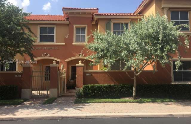 2205 Clipper Pl photos photos