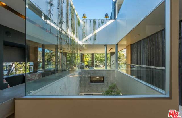 21 AVE 27TH - 21 27th Ave, Los Angeles, CA 90291