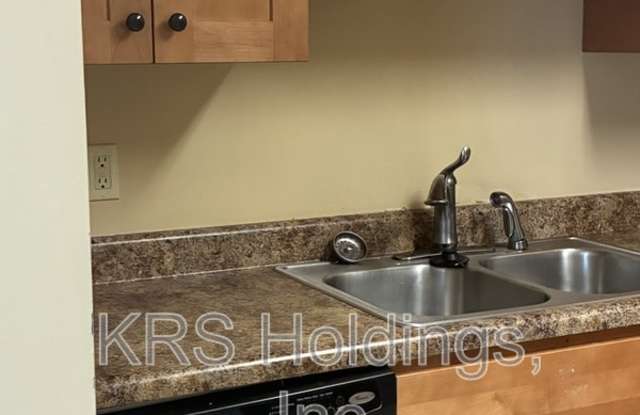 1262 Old Windmill Court Gallery 4