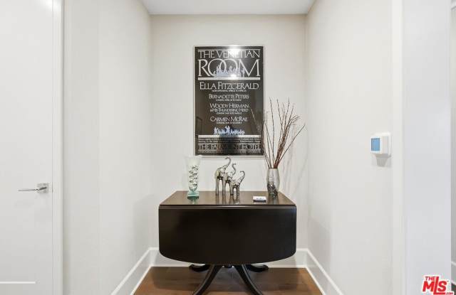 12775 Bluff Creek Dr Gallery 3