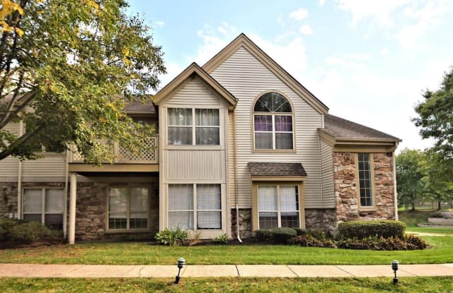 909 FOXMEADOW DRIVE - 909 Foxmeadow Drive, Montgomery County, PA 19468