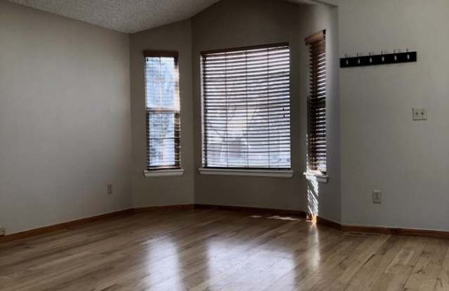 6181 Willowmore Court Gallery 4