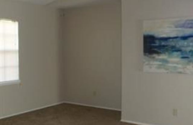 421 Rainier Street Gallery 3
