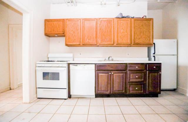 2035 West Wellington photos photos