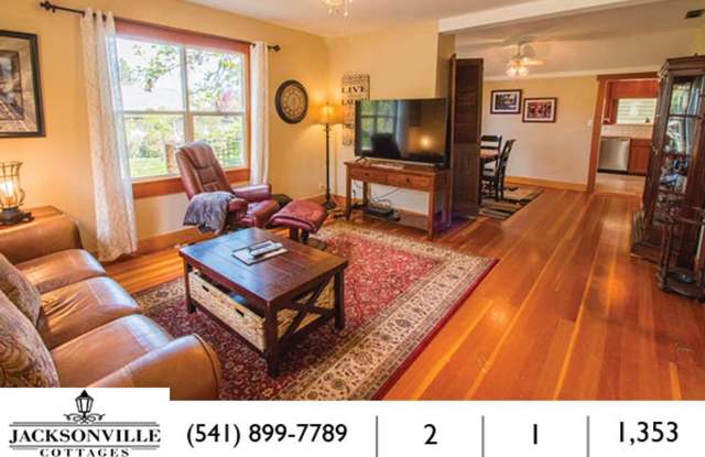 Zara's Cottage: Fully Furnished, blocks to downtown Jacksonville, Garage, $300 Utility Fee photos photos