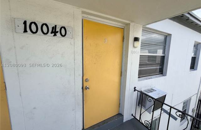 10040 NW 7 Ct Gallery 3