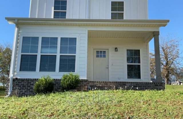 219 Virginia Avenue - 219 Virginia Avenue, Florence, AL 35630