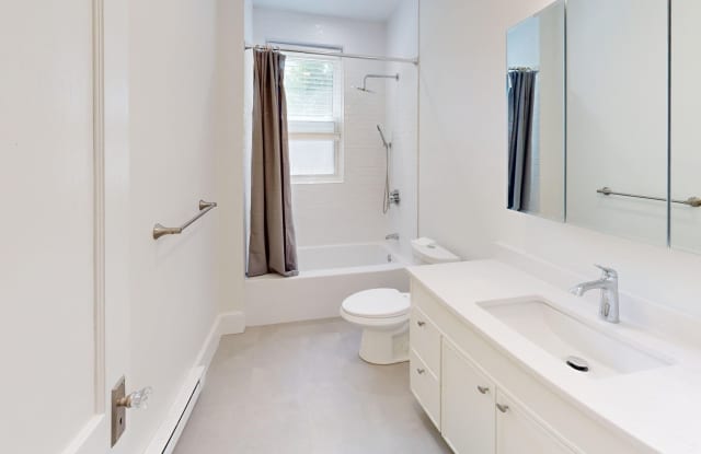Charming 3 Bedroom photos photos
