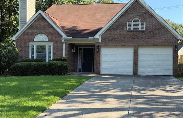 4654 Hampton NE Gallery 1