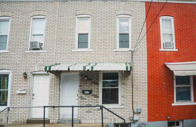 Fully Renovated 3-Bedroom Home for Rent in Allentown – Modern  Move-In Ready! - 917 North College Street, Allentown, PA 18102