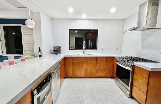 1523 East San Lorenzo Road Gallery 3