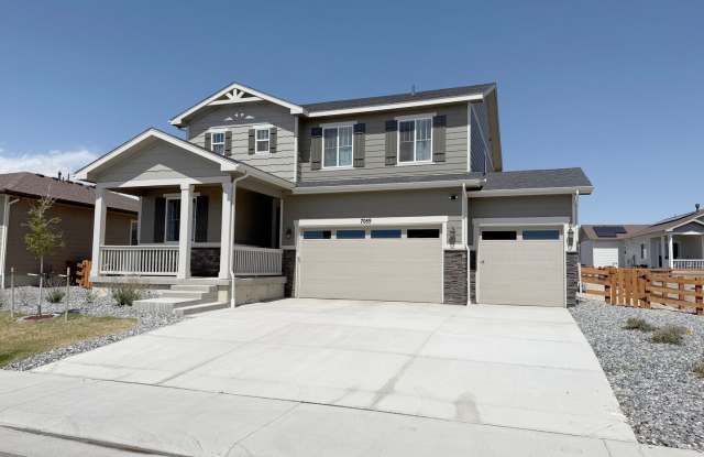 Gorgeous 4-Bedroom Home in Desirable Creekside Neighborhood! photos photos
