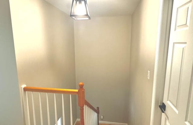 262 CRESCENT DRIVE photos photos