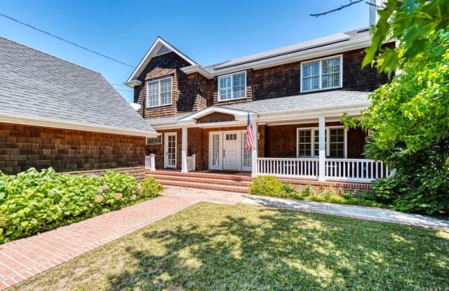 529 W Orange Grove Avenue - 529 West Orange Grove Avenue, Sierra Madre, CA 91024