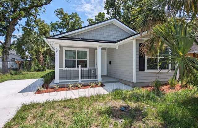 1217 Swift St photos photos