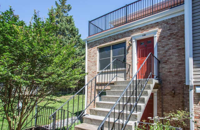 144 N BEDFORD ST #B photos photos
