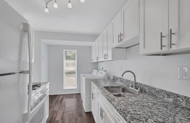 Aston Ridge Apartments Gallery 3