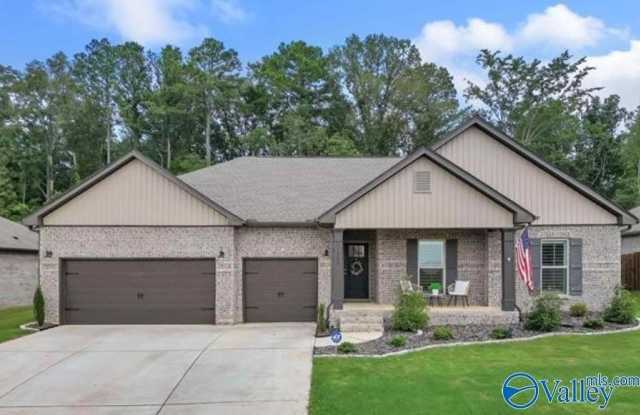 11368 W Waterman Lane W - 11368 Waterman Lane, Limestone County, AL 35756