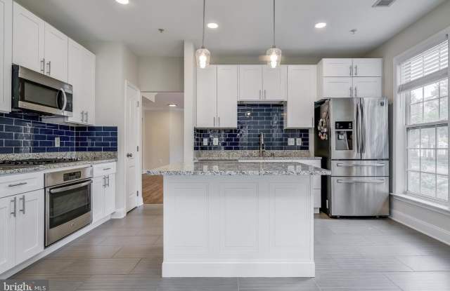 305 REDLAND BLVD #101 photos photos