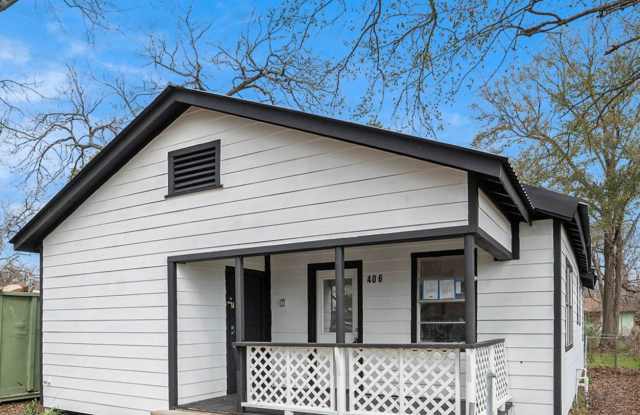 Fully updated / rehab 3 bedroom - 2 bath in Cleveland TX photos photos